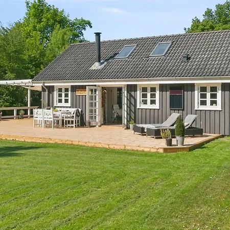 Veljan - 1-2km From The Sea By Interhome Holiday home