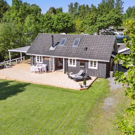Tatil Evi Veljan - 1-2km From The Sea By Interhome