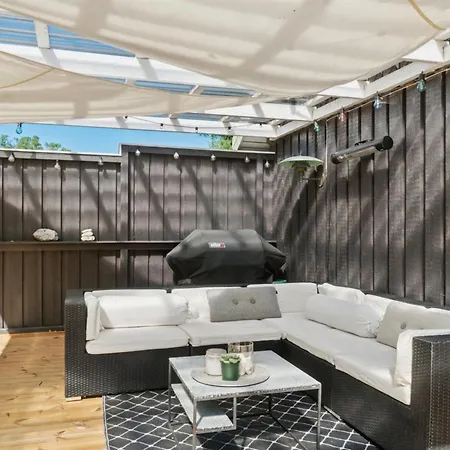 Veljan - 1-2km From The Sea By Interhome Holiday home Vig